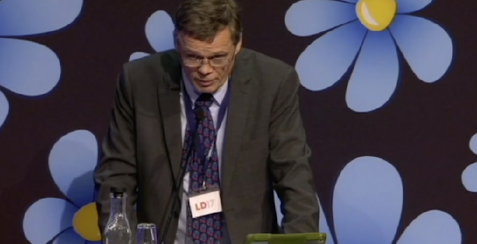 İsveçli siyasetçiden Müslümanlara hakaret