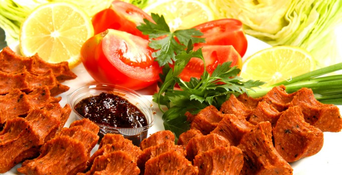 Çiğ köfte kralı Çetin Tekdemir'e hapis şoku