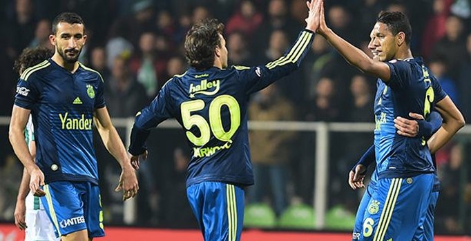 Ziraat Türkiye Kupası'nda Fenerbahçe deplasmanda Giresunspor'u 2-0 yendi
