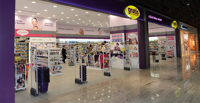 Gratis'e Actera Group ortak oldu