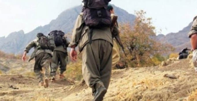 PKK bildirisine imza atan Doç. Latife Akyüz üniversiteden uzaklaştırıldı