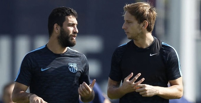 Ivan Rakitic'den Arda Turan açıklaması geldi