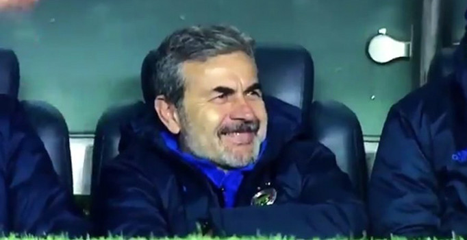 Aykut Kocaman, Van Persie'yi tamamen sildi