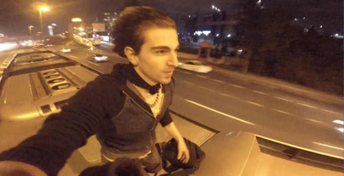 Metrobüs üzerinde akılalmaz yolculuk