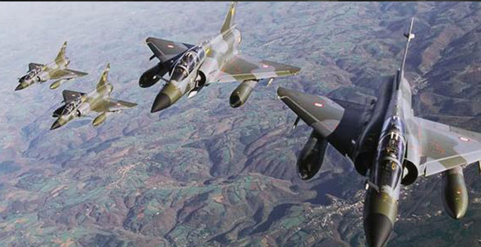 Son dakika! İsrail, Suriye'de İran üssünü vurdu