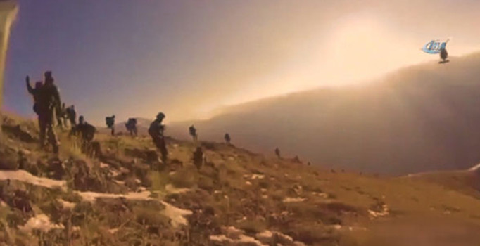 Jandarma'dan 4 teröristin öldürüldüğü operasyona özel klip