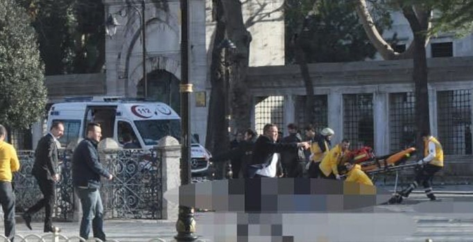 Sultanahmet Meydanı patlamasından ilk görüntüler