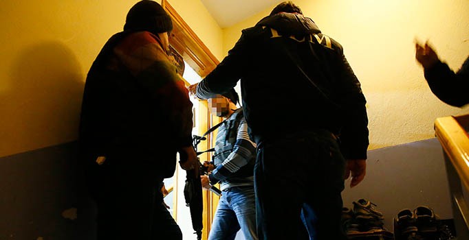 Terör örgütü DAEŞ'e 7 ilde operasyon: 68 gözaltı