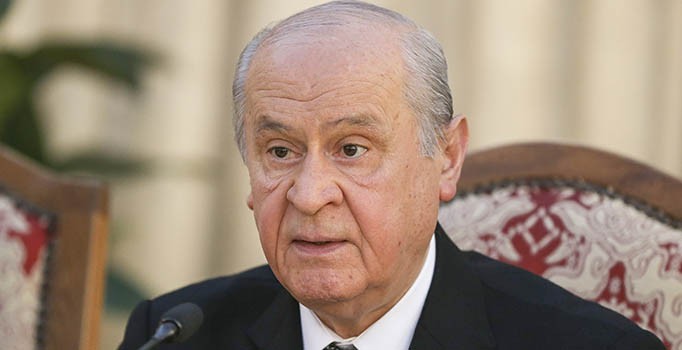 Bahçeli'den hükümete Sultanahmet saldırısı desteği