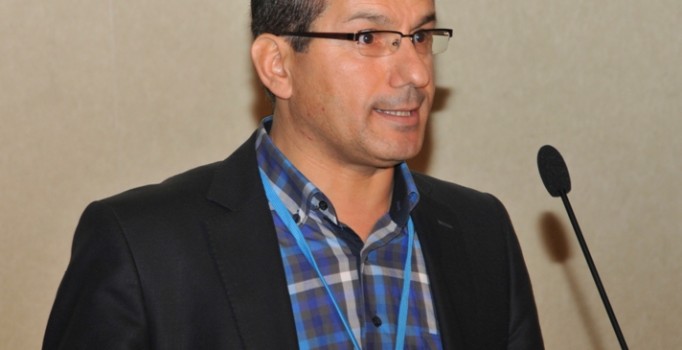 Doç. Nezir Akyeşilmen akademisyen bildirisinden imzasını çekti