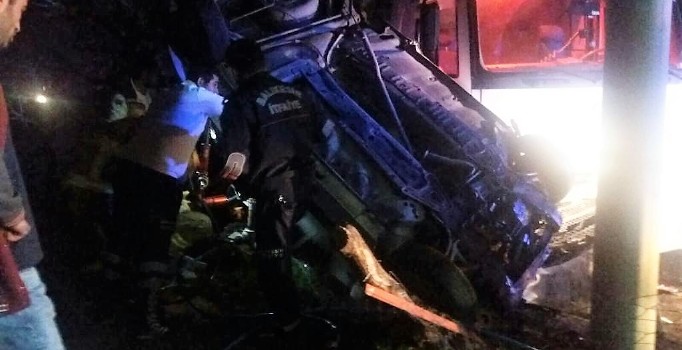 Balıkesir’de trafik kazası: 2 ölü