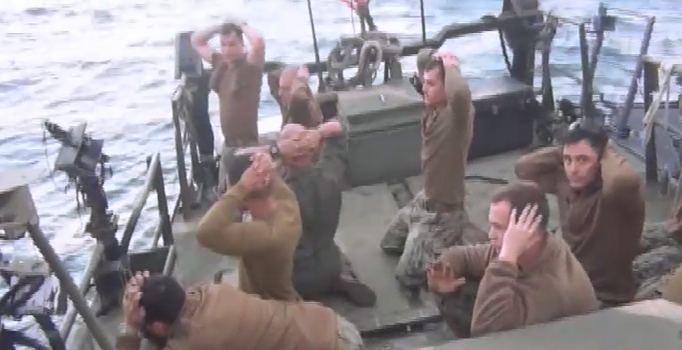 İran'ın ABD askerlerini gözaltına alma görüntüleri yayınlandı