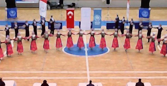 Son dakika! Macaristan'a iltica eden Halk oyunları ekibi ile ilgili ilk açıklama geldi...