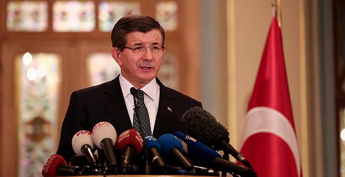 Davutoğlu: Bebek katledenleri eleştirebiliyor musunuz?