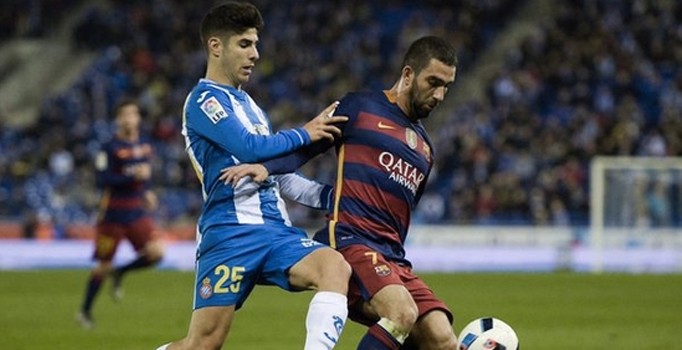 Arda Turan Barcelona'da bir ilki yaşadı