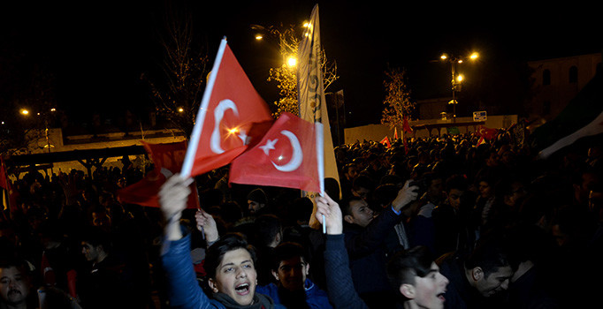 İstanbul’daki ABD Başkonsolosluğu önünde Kudüs protestosu