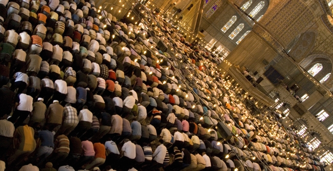 Okullara cuma namazı düzenlemesi geliyor