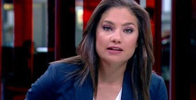 AK Parti'den Nevşin Mengü hakkında özür açıklaması