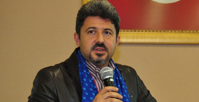 CHP'li meclis üyesi, Cumhurbaşkanına hakaretten gözaltına alındı