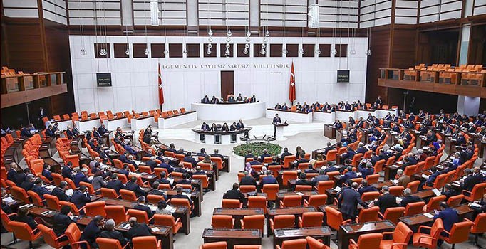 TBMM'de hükümet Suriye brifingi verecek