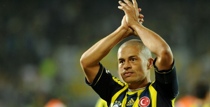 EURO 2016 maçlarını Alex de Souza yorumlayacak