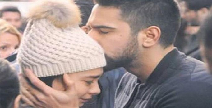 Kara Sevda'nın Nihal'i Neslihan Atagül'ün babası Şener Atagül hayatını kaybetti