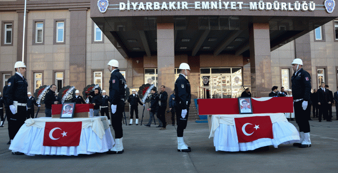 Diyarbakır Çınar'da şehit olan polis memuru ve kızı için tören
