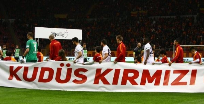 Taraftarlardan 'Kudüs' tepkisi