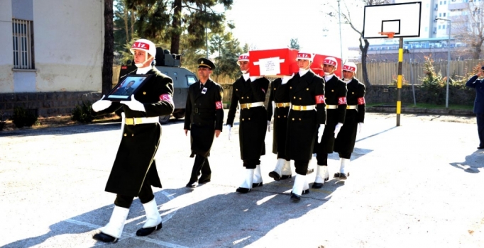 Sur'da şehit olan Jandarma Uzman Çavuş Uğur Şahin memleketine uğurlandı
