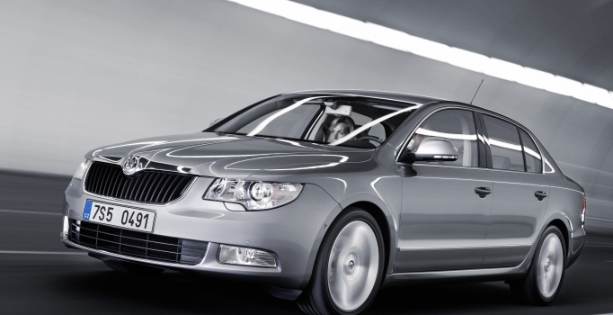 Skoda'nın yeni nesil Superb'i, Ağustosta Türkiye'de