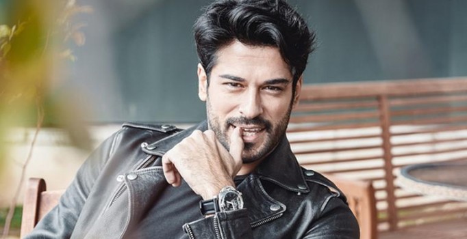 Burak Özçivit hastaneye kaldırıldı