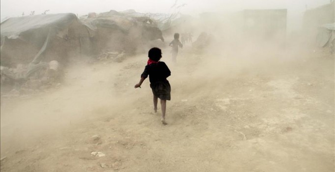 IŞİD Deyr ez-Zor'da 300 kişiyi öldürdü, 400 kişiyi kaçırdı