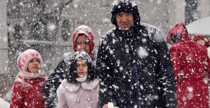 Yarın Ankara'da okullar tatil mi? Ankara Valiliği açıkladı: 21 Ocak Perşembe okullar tatil mi?