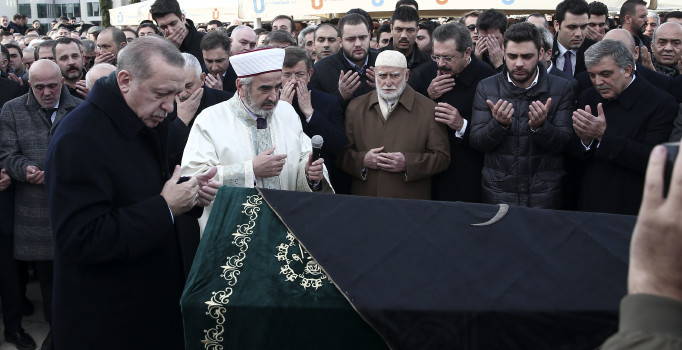 İTO Başkanı İbrahim Çağlar son yolculuğuna uğurlandı