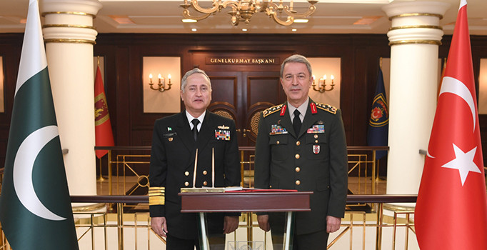 Hulusi Akar, Oramiral Zafer Mahmud Abbasi'yi kabul etti