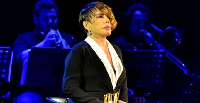 Sezen Aksu, Uzay Hepar'ın oğlu Kanat Hepar'ı görünce gözyaşlarına boğuldu