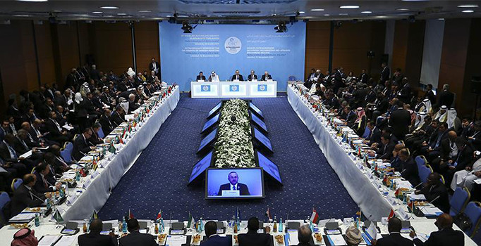 Kritik Kudüs zirvesinden ilk mesaj: Zulme dur demek için toplandık