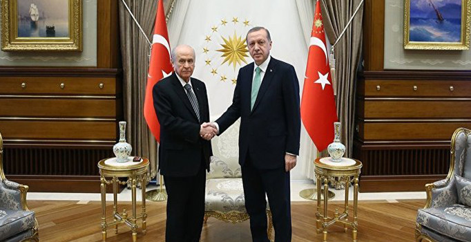 Beştepe'de sürpriz Erdoğan-Bahçeli görüşmesi