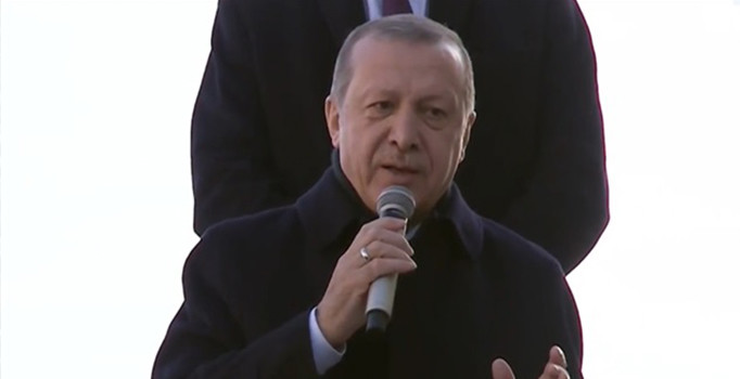 Cumhurbaşkanı Erdoğan: Asırlık ağaçları kesenlerle bir yere gidilmez