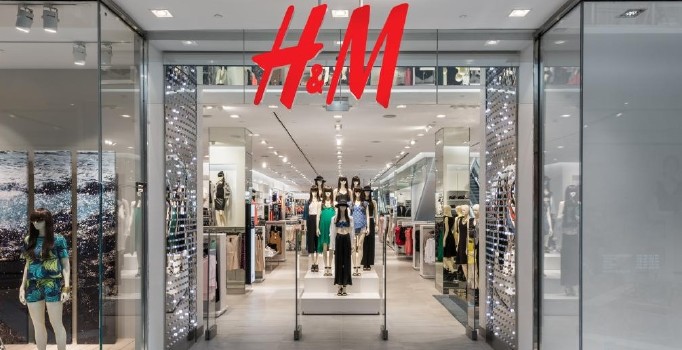 Dünyaca ünlü giyim devi H&M mağaza kapatacak