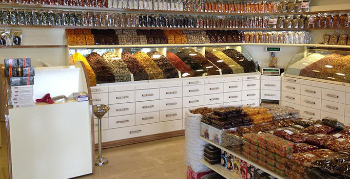 Ünlü kuruyemişçinin sahibi ve oğluna, FETÖ'den 15 yıl hapis talesi