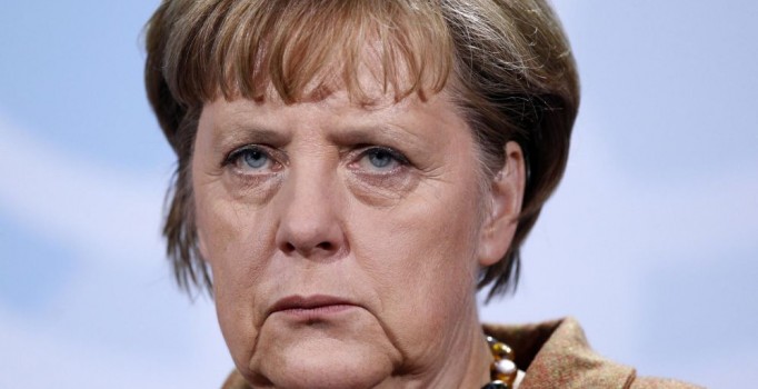 Merkel: Türkiye'den gelen sığınmacılara öncelik vereceğiz