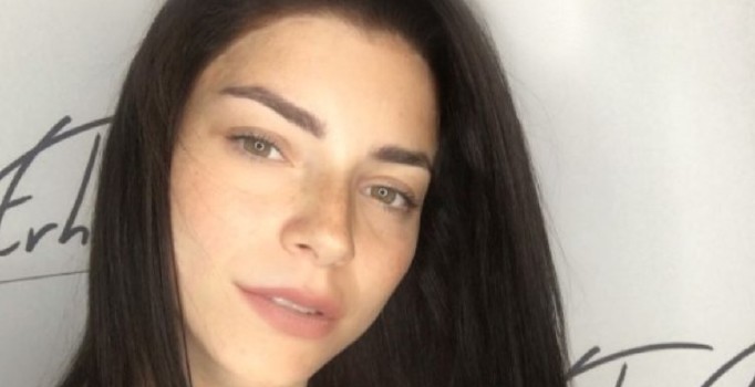 Merve Boluğur üzüntüden saçkıran oldu