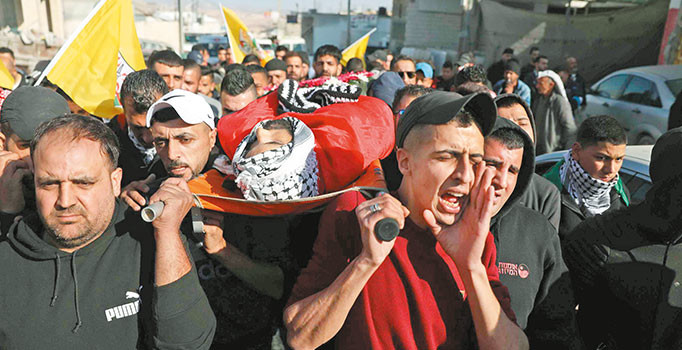 ‘Abbas sayemizde hayatta’