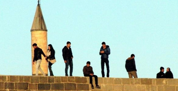 Diyarbakır Surları'nda büyük tehlike