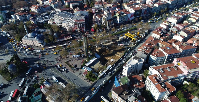 Beşiktaş’ta bulunan 3 bin 500 yıllık mezarlıklar havadan görüntülendi