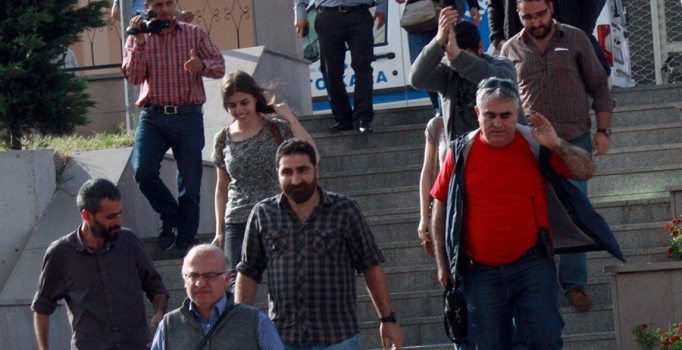 Cumhurbaşkanı'na hakaret iddiasıyla 14 kişi gözaltına alındı