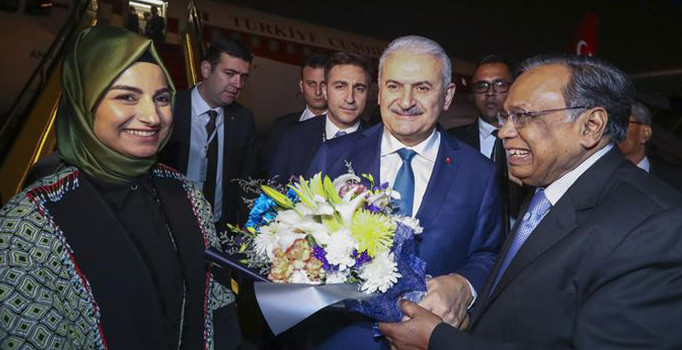 Başbakan Yıldırım'a kızı eşlik ediyor