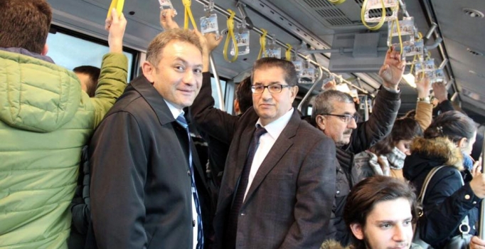 Güven timleri metrobüste bir hırsızı yakaladı