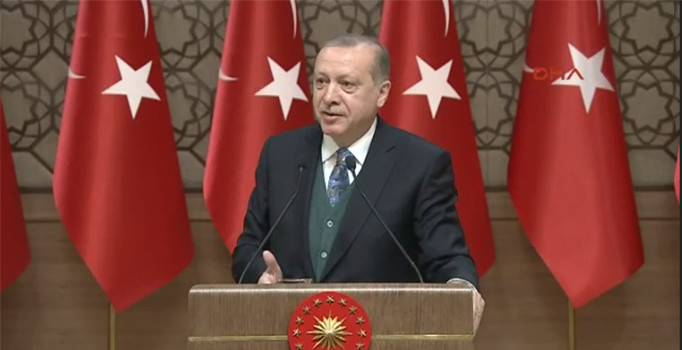 Erdoğan'dan Trump'ın tehdidine cevap: Türkiye'nin iradesini dolarla satın alamazsın